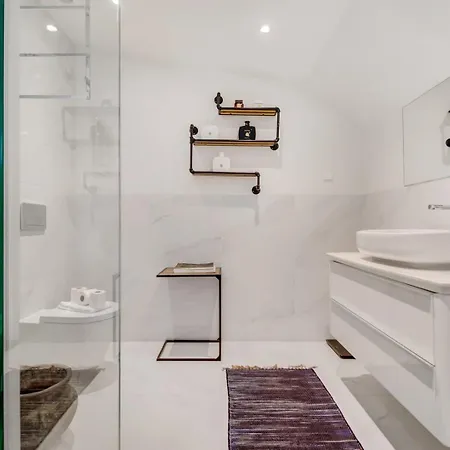 Luxe Penthouse - & Taje View | By Airnest Lisboa