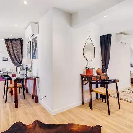 Luxe Penthouse - & Taje View | By Airnest Lisboa