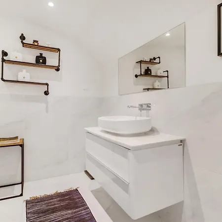 Apartment Luxe Penthouse - & Taje View | By Airnest *