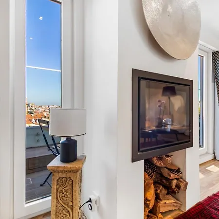 Luxe Penthouse - & Taje View | By Airnest Apartment *